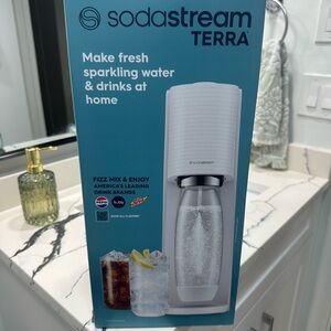 SodaStream Terra Sparkling Water Maker - White